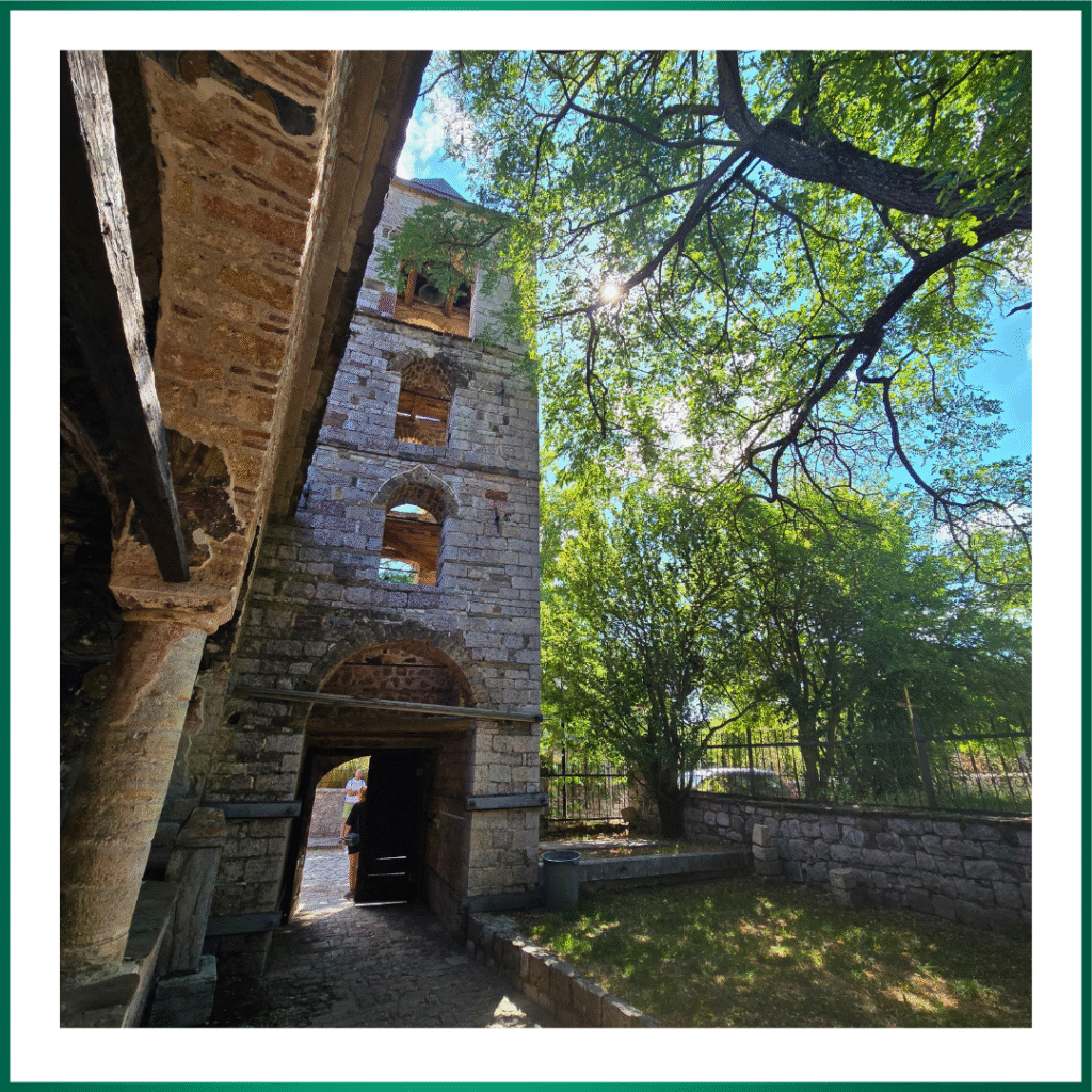 Wyjazd z jogą do Albanii Rosela Ciko Voskopja Jezioro Ochrydzkie Morze jońskie Korca