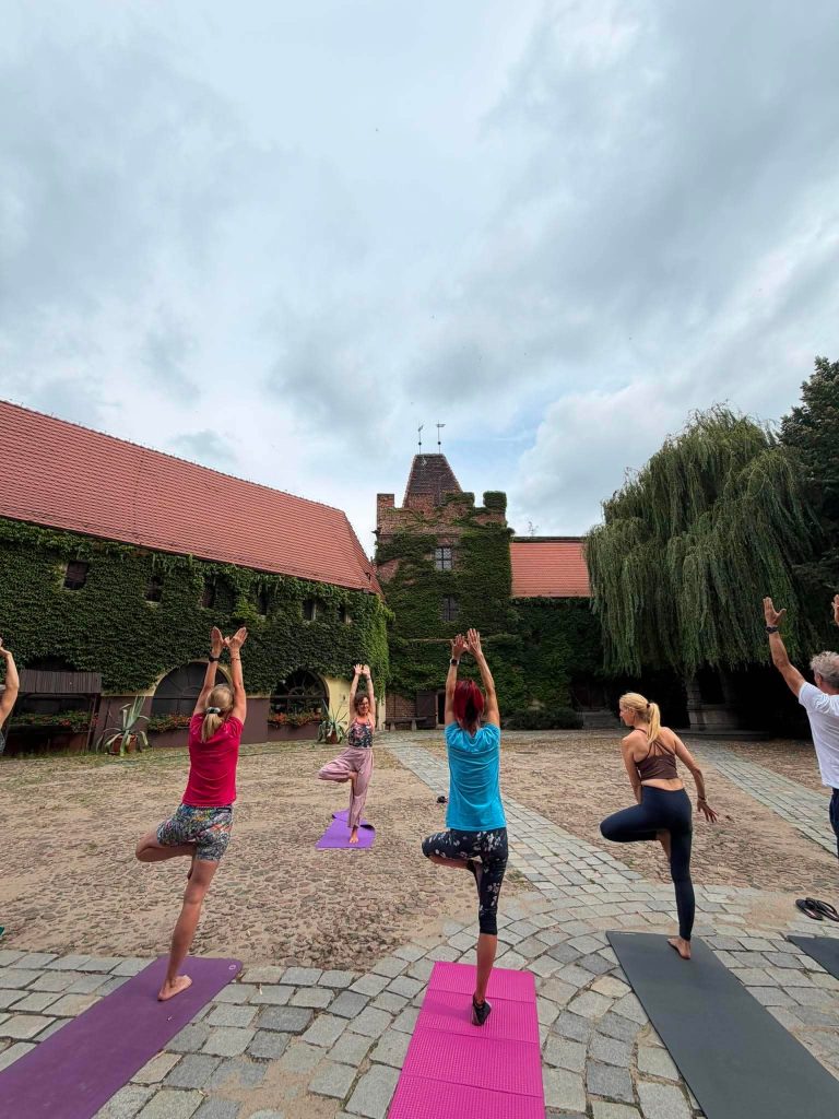 Joga w Muzeum Arsenał Miejski Wrocław Rosela Ciko 1