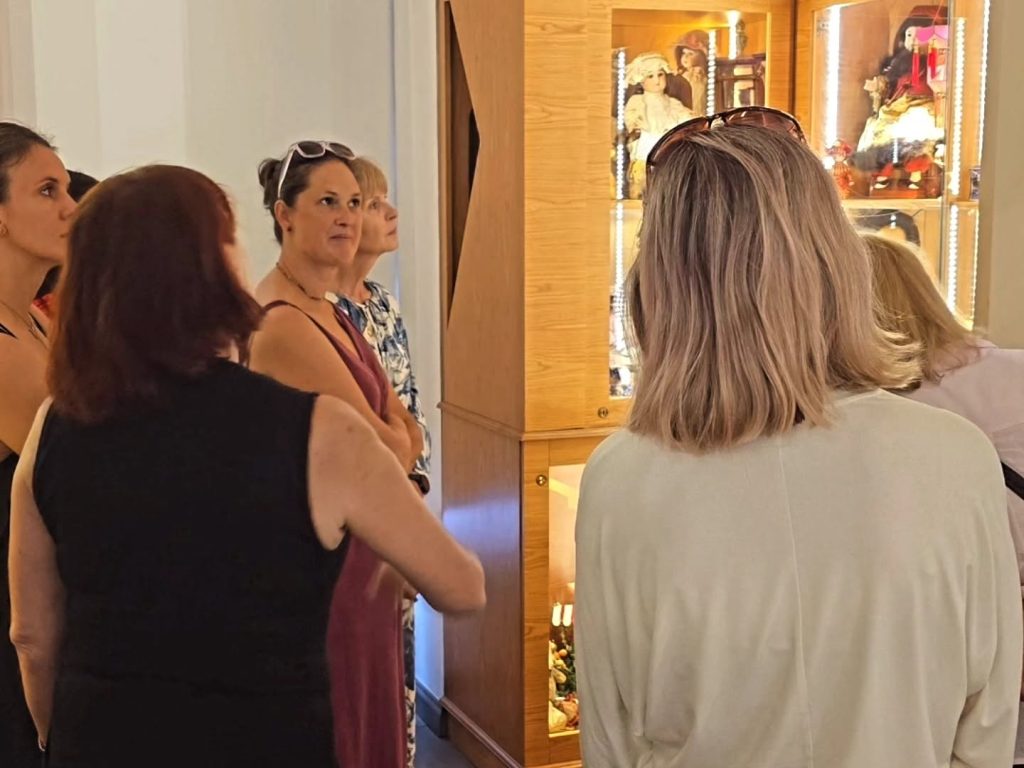 Joga w Muzeum Muzeum Teatru Rosela Ciko Joga Wrocław